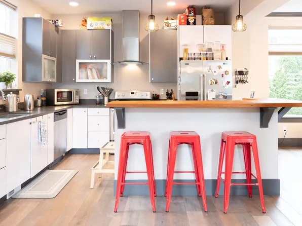 1324 N 100th St, Seattle, WA 98133