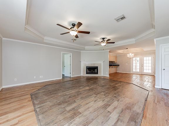 5th image of 309 Hesper Dr