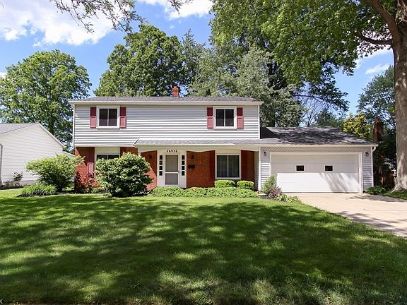 3rd image of 26926 Adele Ln