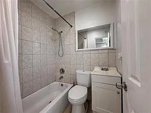 728 SW 6th St #1 — Photo 17