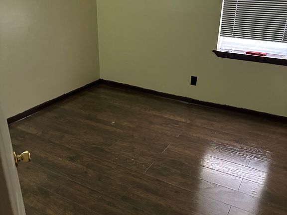 4th image of 5448 Shreve Ave #1