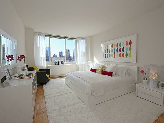 5th image of 1930 Broadway APT 28D