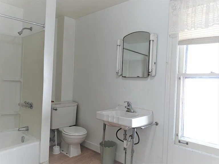 21 Beacon St #UP — Photo 7