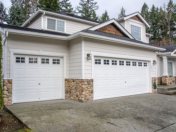 2nd image of 2533 248th Pl NE