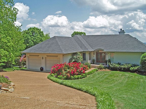 2nd image of 1419 Sunset Dr