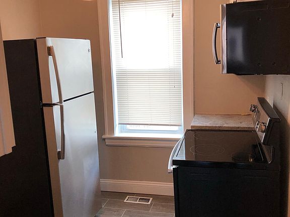 4th image of 1912 Yale Ave APT 1S