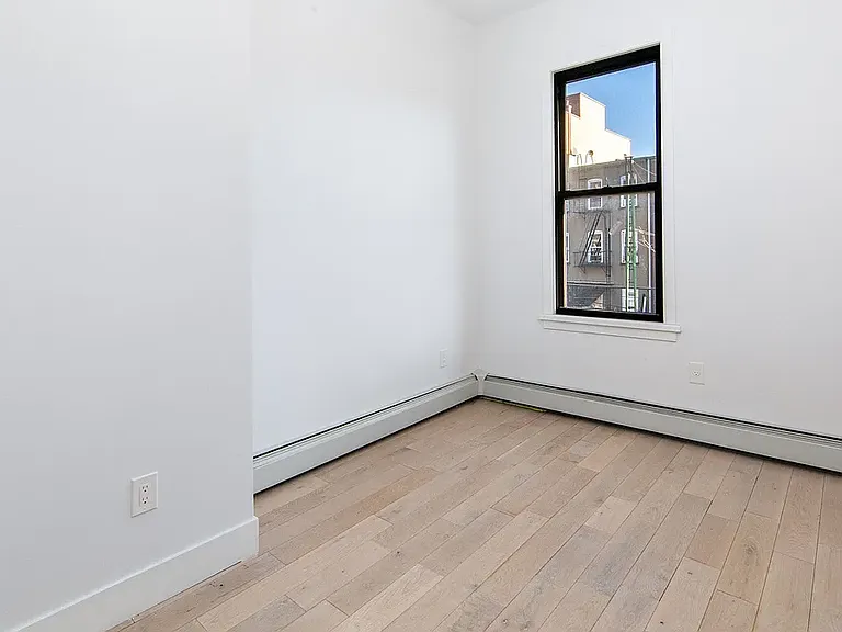 346 Stanhope St #2 — Photo 17