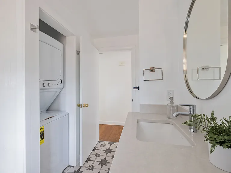 12 Woodside Dr — Photo 7