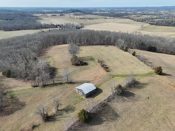 3rd image of 2195 Pumpkin Ridge Rd