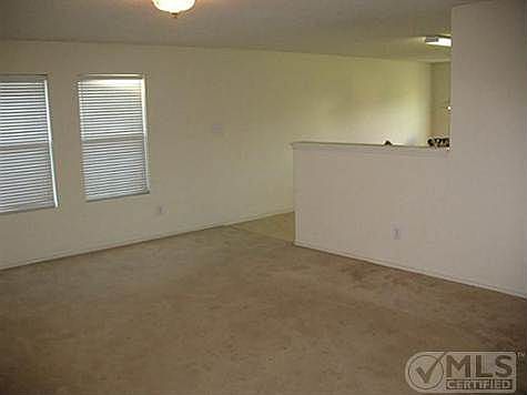 5th image of 313 Deer Run Dr