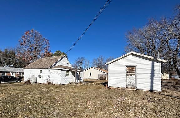4th image of 706 S Warfel St