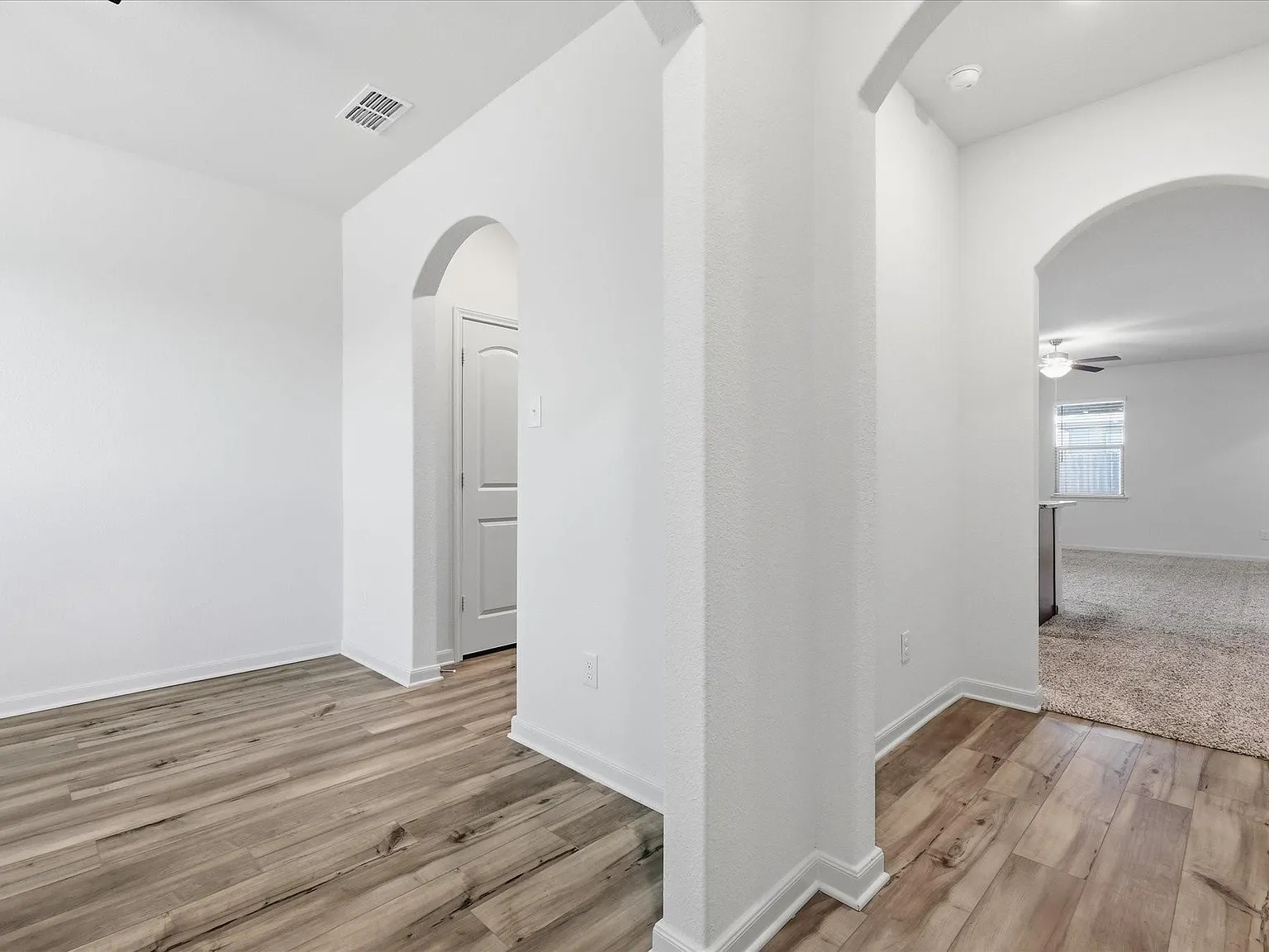 3 bed, 1551 sqft, $2,200 — Photo 4