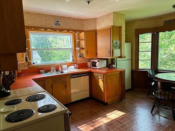 5th image of 1532 Overlook Dr