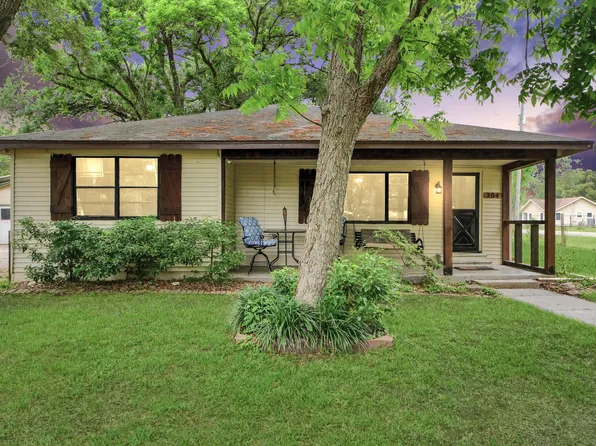 204 S 4th St, Alvin, TX 77511