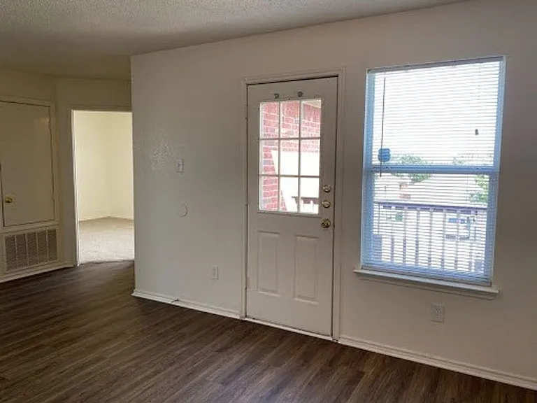 1101 Mustang Ridge Dr — Photo 18