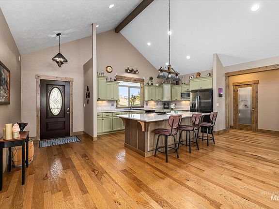 2nd image of 3902 Vista Ridge Ln