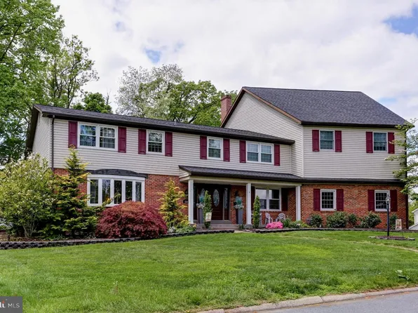 508 Gale Rd, Camp Hill, PA 17011