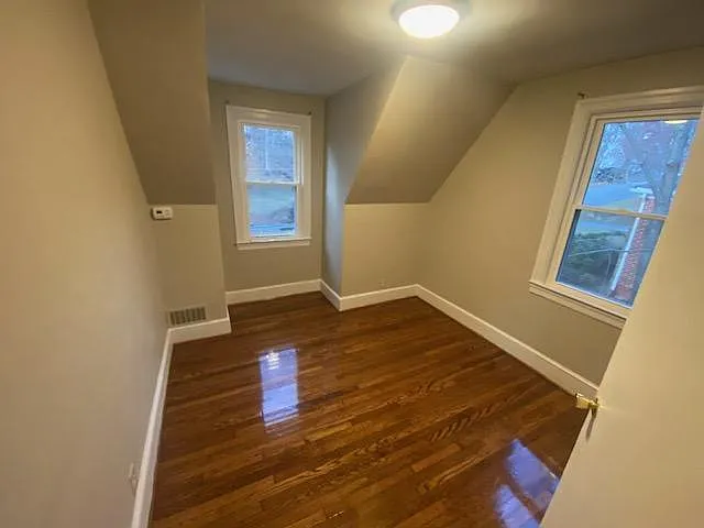 843 Hundley St #B — Photo 8