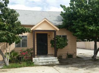1105 N Euclid St, Santa Ana, CA 92703