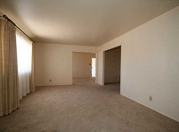 4th image of 3501 Garnet Dr