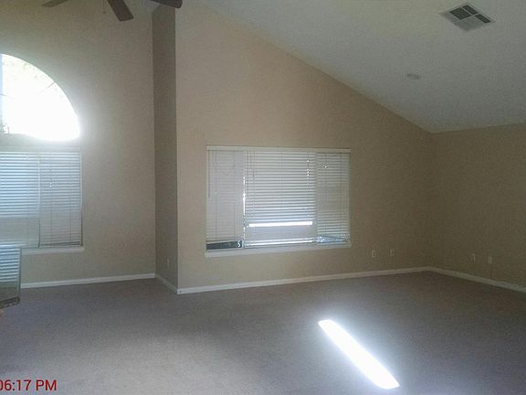 4th image of 12965 Yellowstone Ave