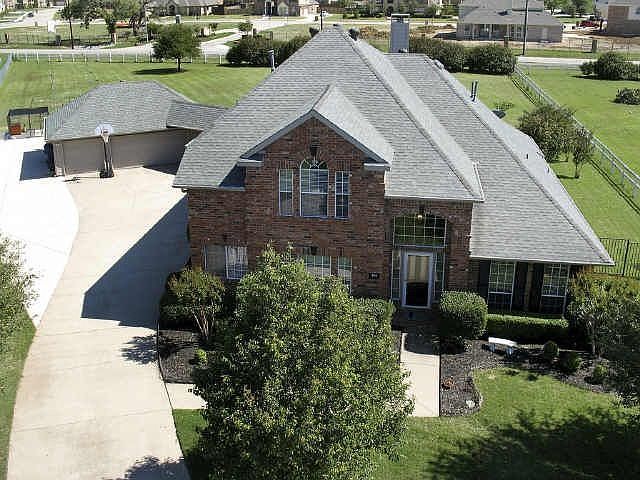 1st image of 104 Waterwood Cir