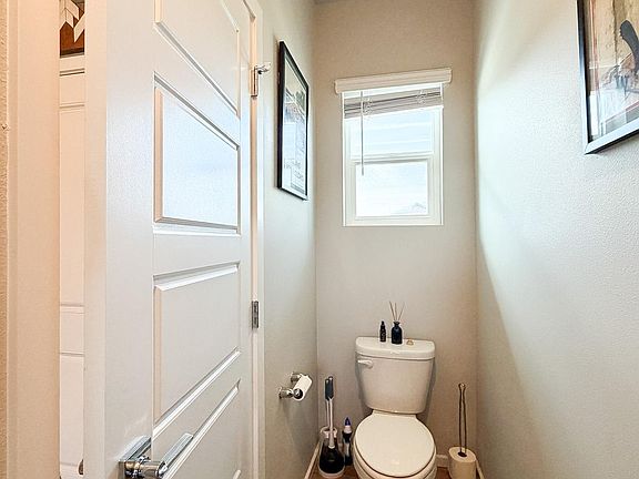 4th image of 10510 W Duckhook Rd