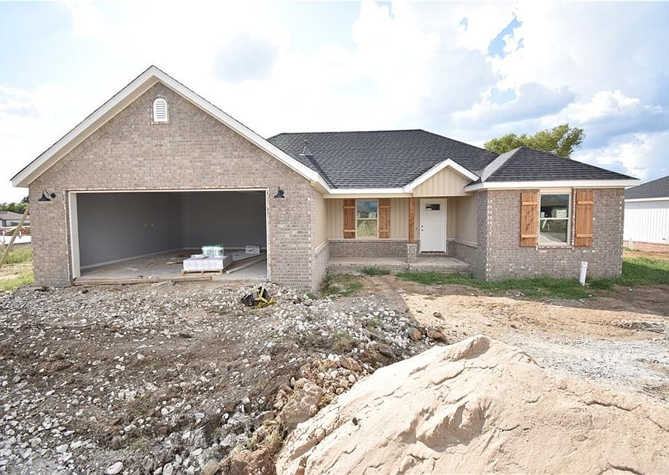 1st image of 1670 Gallant Fox Ln