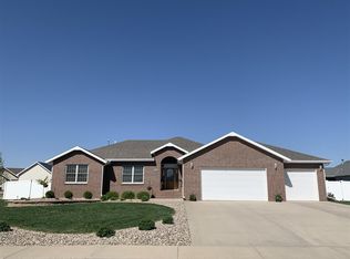 4417 Vista Dr, Hays, KS 67601