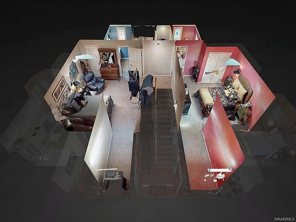 4th image of 215 Doe Dr