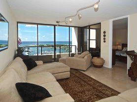 1600 Ala Moana Blvd