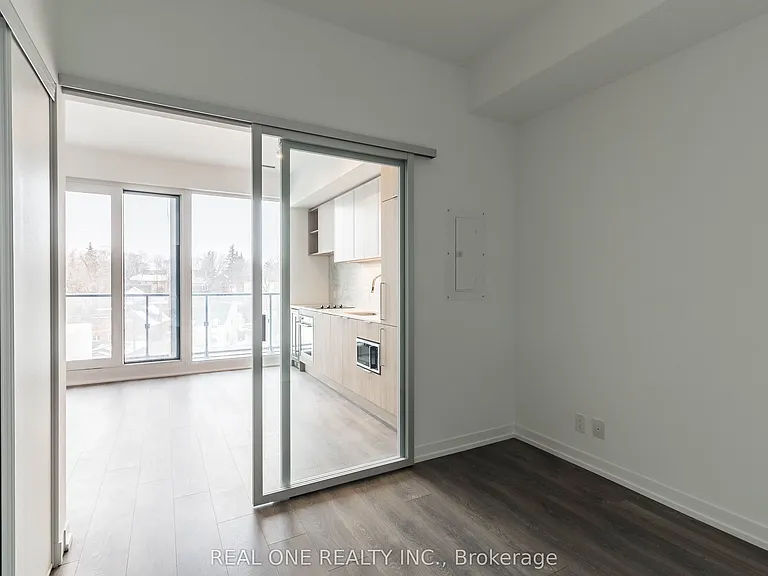 2020 Bathurst St #722 — Photo 25