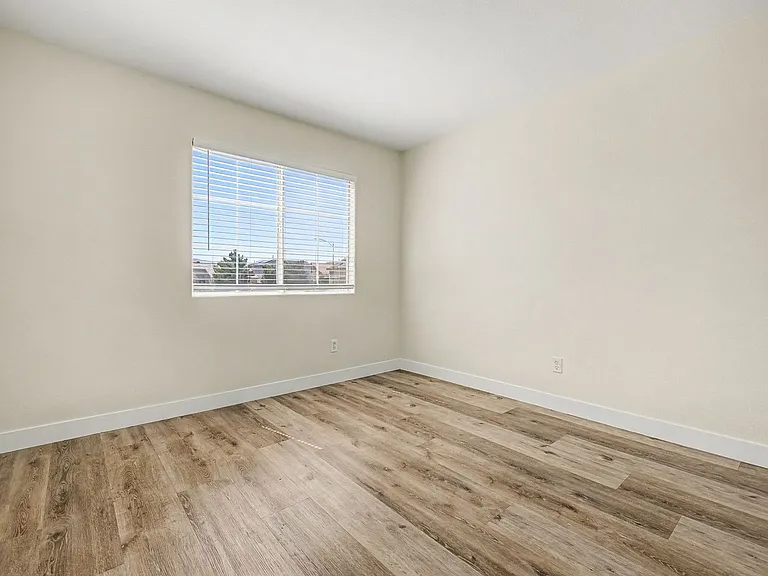 7804 Amulet St — Photo 30