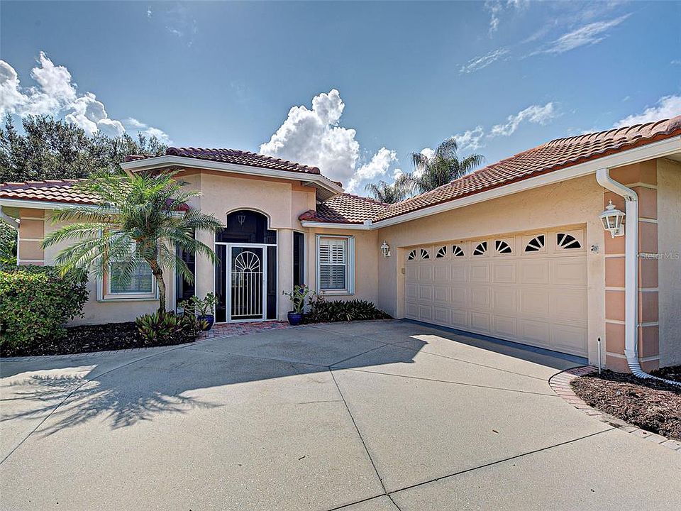 1st image of 155 Grand Oak Cir