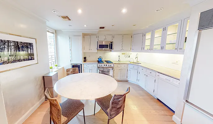 Rented by Compass | media 27