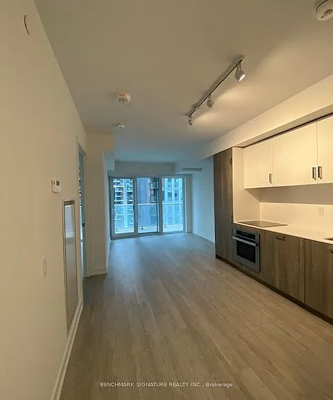 88 Queen St E #1715 — Photo 2