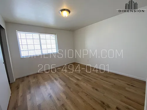 8220 5th Ave W Photo 1
