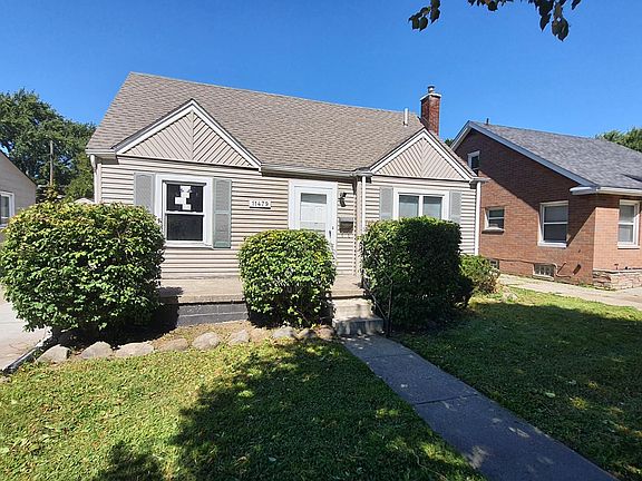 3rd image of 11479 Cadillac Ave