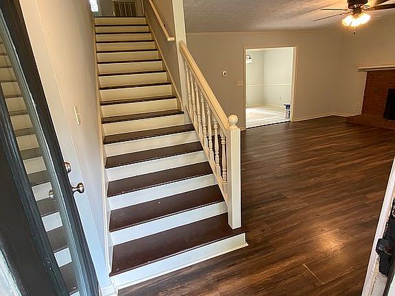 Entry way