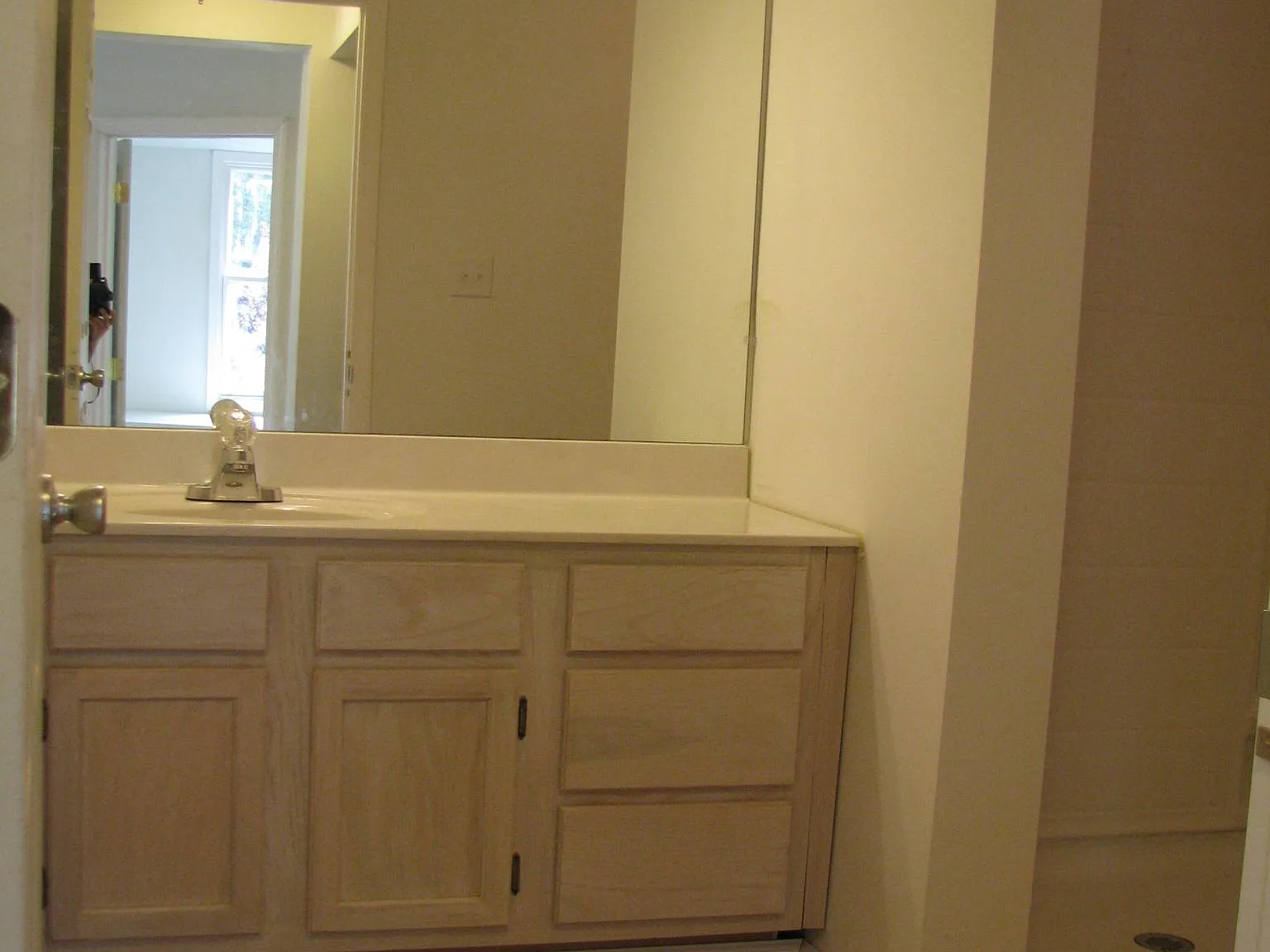 318 Park Ave — Photo 3