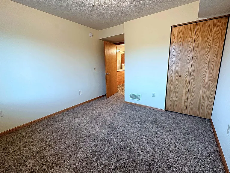Arcade Estates West — Photo 104