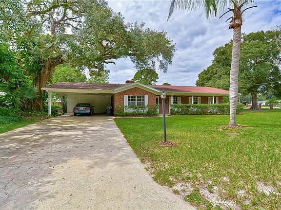 2nd image of 6903 Spencer Cir