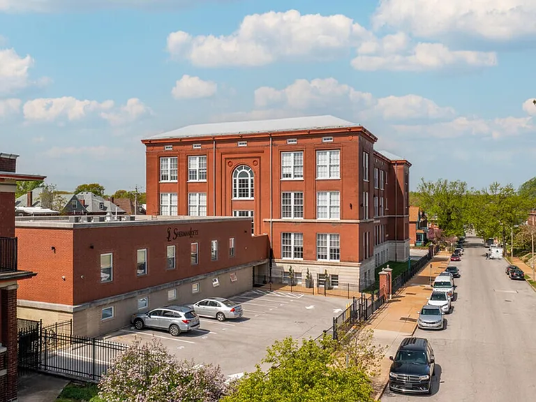 Sherman Lofts — Photo 12