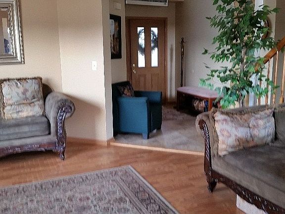 4th image of 2002 Fairfield Dr