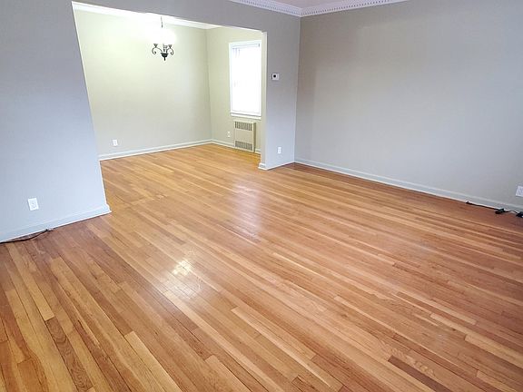 2nd image of 166-11 15th Dr