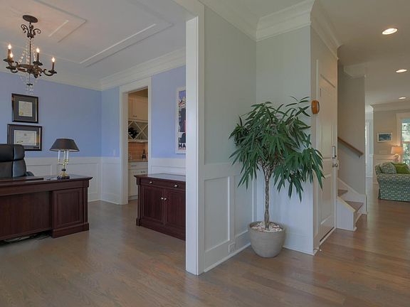 5th image of 2480 Worthington Dr