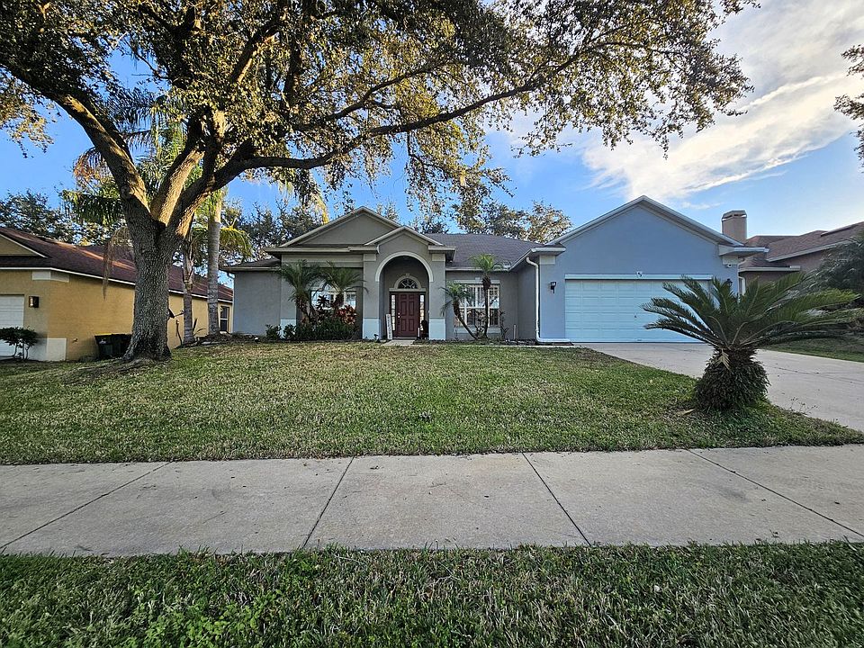 1st image of 413 Heather Hills Dr