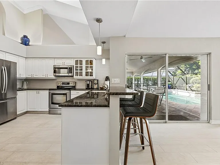 6605 Southfork — Photo 13