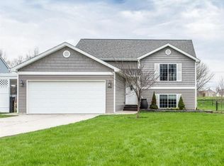 9456 Common Trl, Pinckney, MI 48169