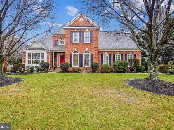 10601 Chamberlain Dr, Vienna, VA 22182